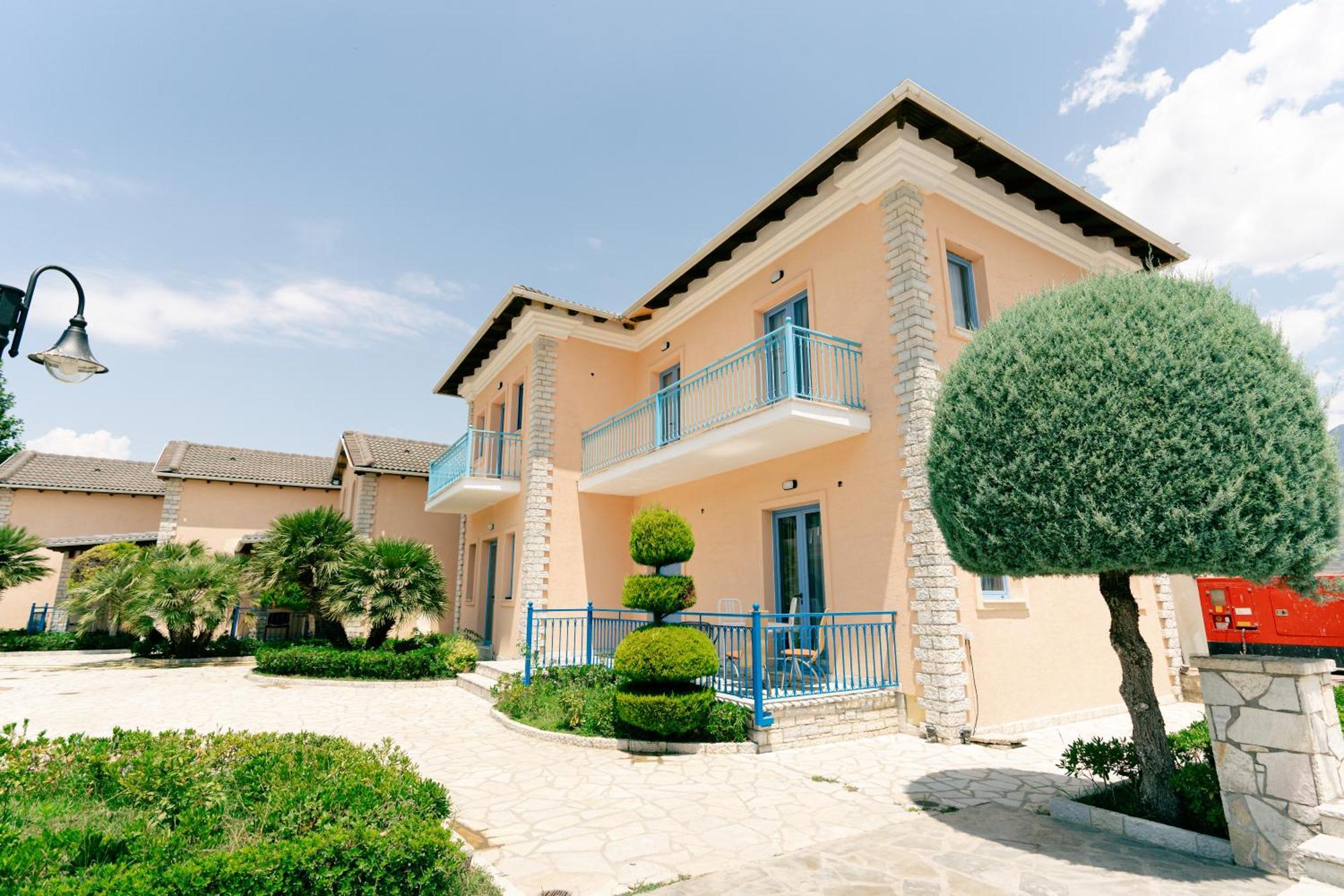 Kronos Village Lodge Gjirokastër